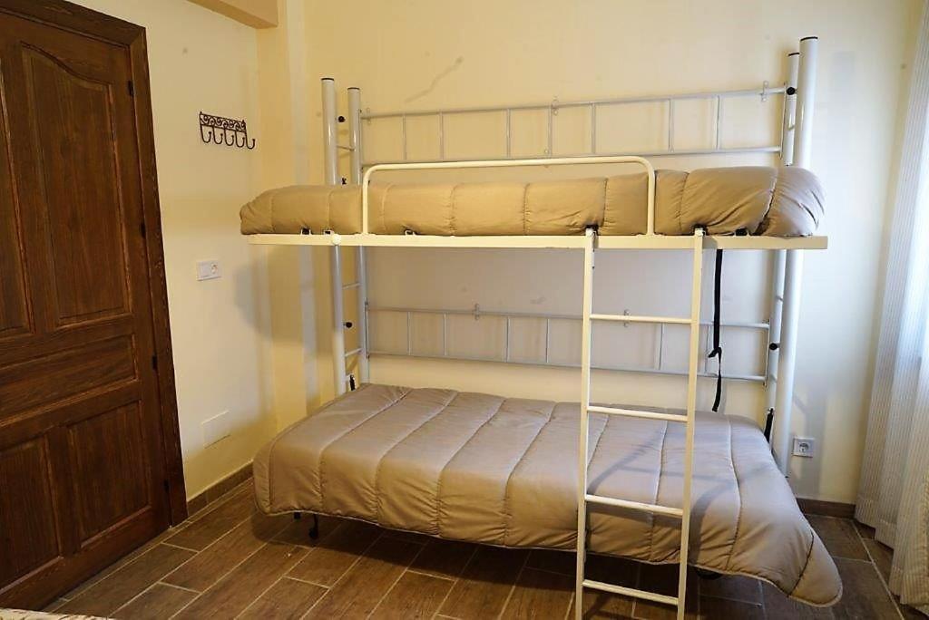 Casa Rural El Remolon Pinuecar ภายนอก รูปภาพ