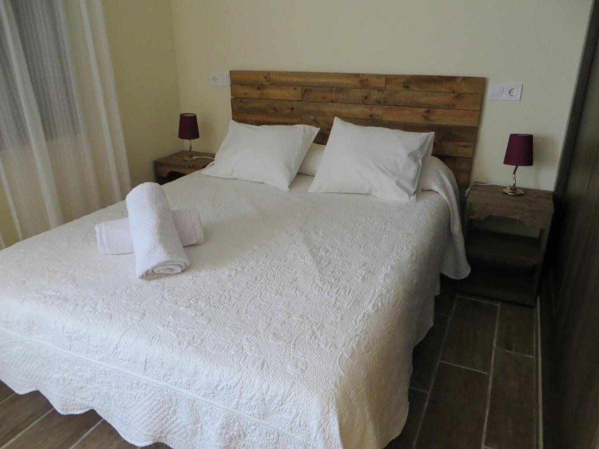 Casa Rural El Remolon Pinuecar ภายนอก รูปภาพ