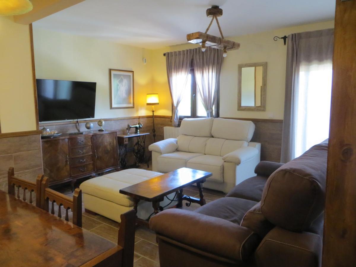 Casa Rural El Remolon Pinuecar ภายนอก รูปภาพ